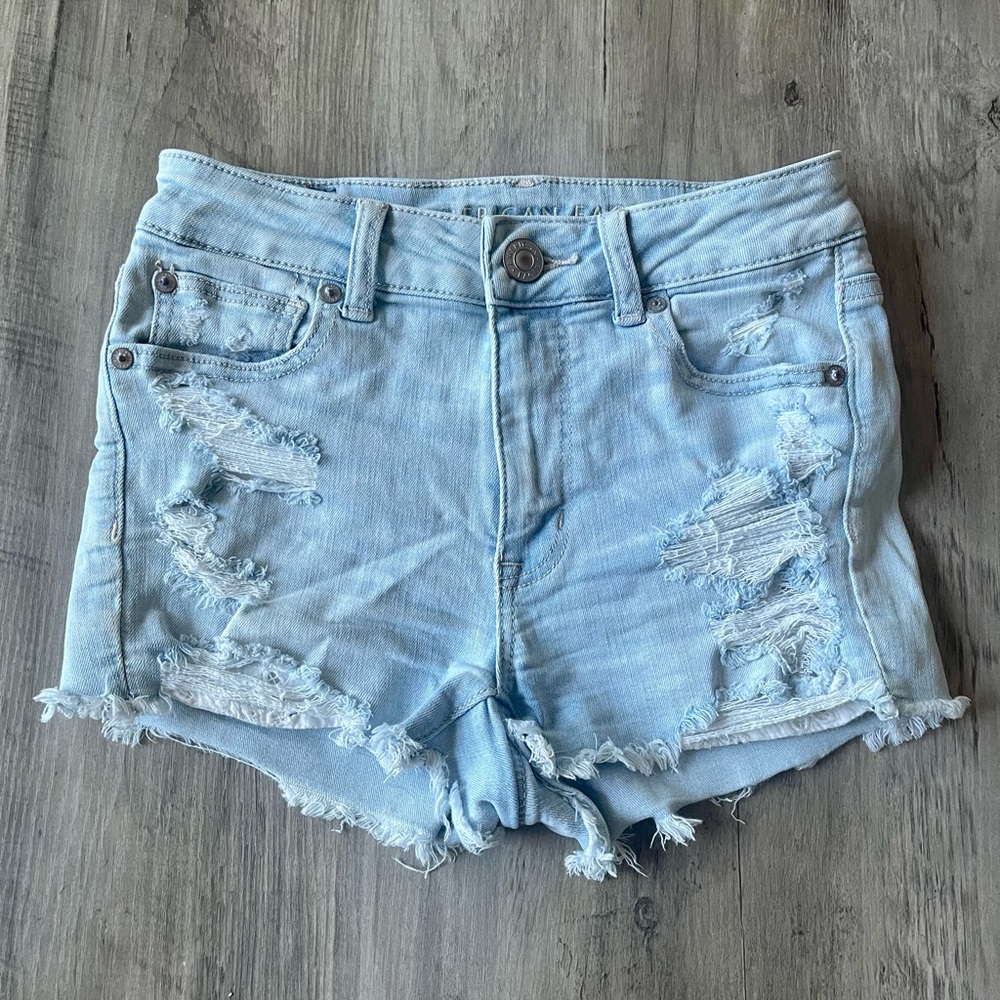 American eagle light wash jean shorts
